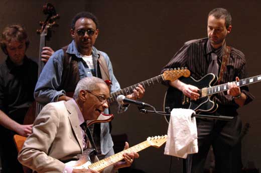 ...with Hubert Sumlin 2008